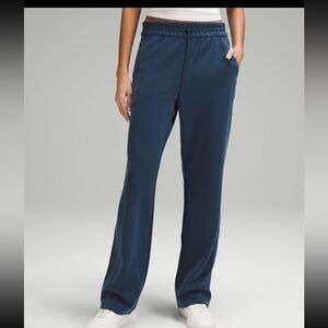 Lululemon Softstreme High-Rise pant